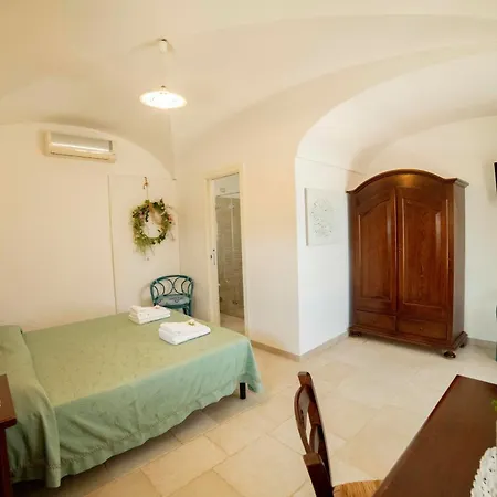 Coppola Di Seta Bed & Breakfast Locorotondo Exterior photo
